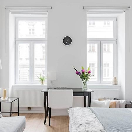 ⍟Luxurious And Bright⍟ 5 Min Walk To City Center Apartment เวียนนา ภายนอก รูปภาพ