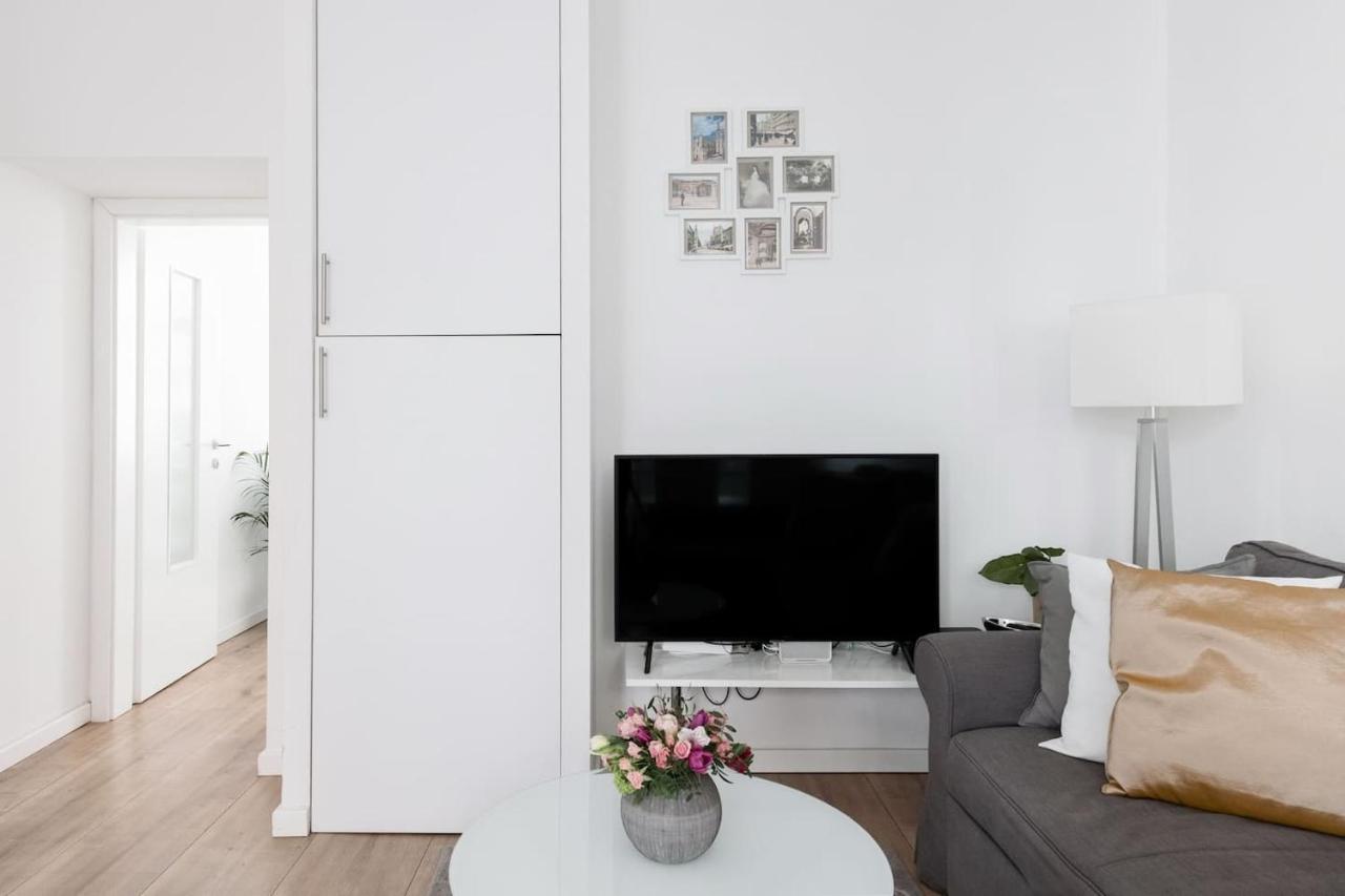 ⍟Luxurious And Bright⍟ 5 Min Walk To City Center Apartment เวียนนา ภายนอก รูปภาพ