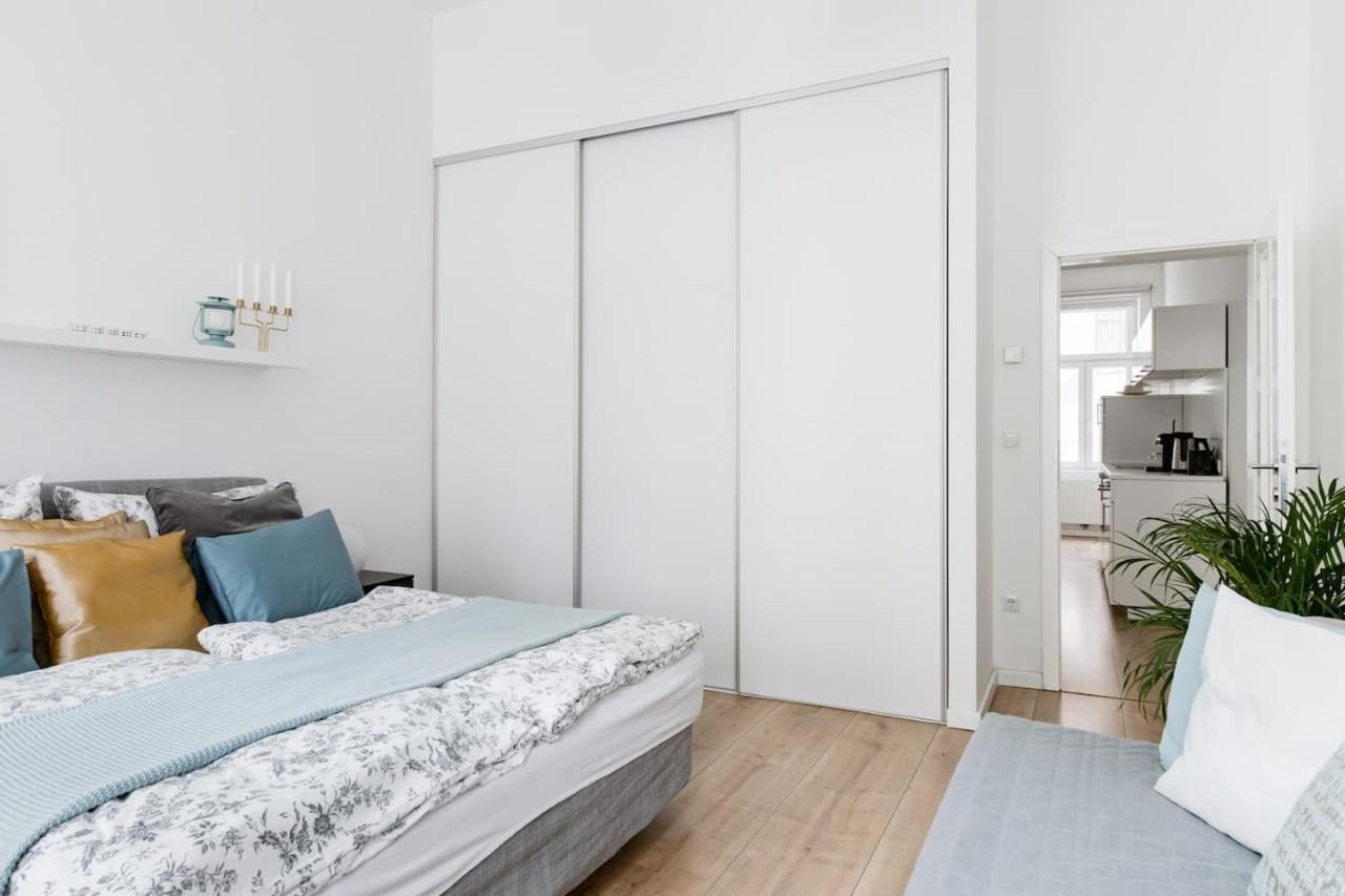⍟Luxurious And Bright⍟ 5 Min Walk To City Center Apartment เวียนนา ภายนอก รูปภาพ